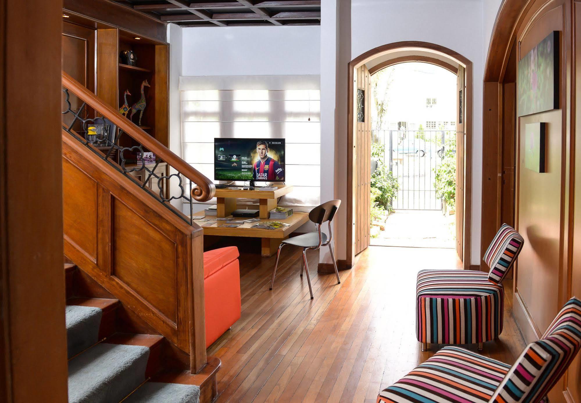 Mi Llave Hostels Bogotá Zewnętrze zdjęcie
