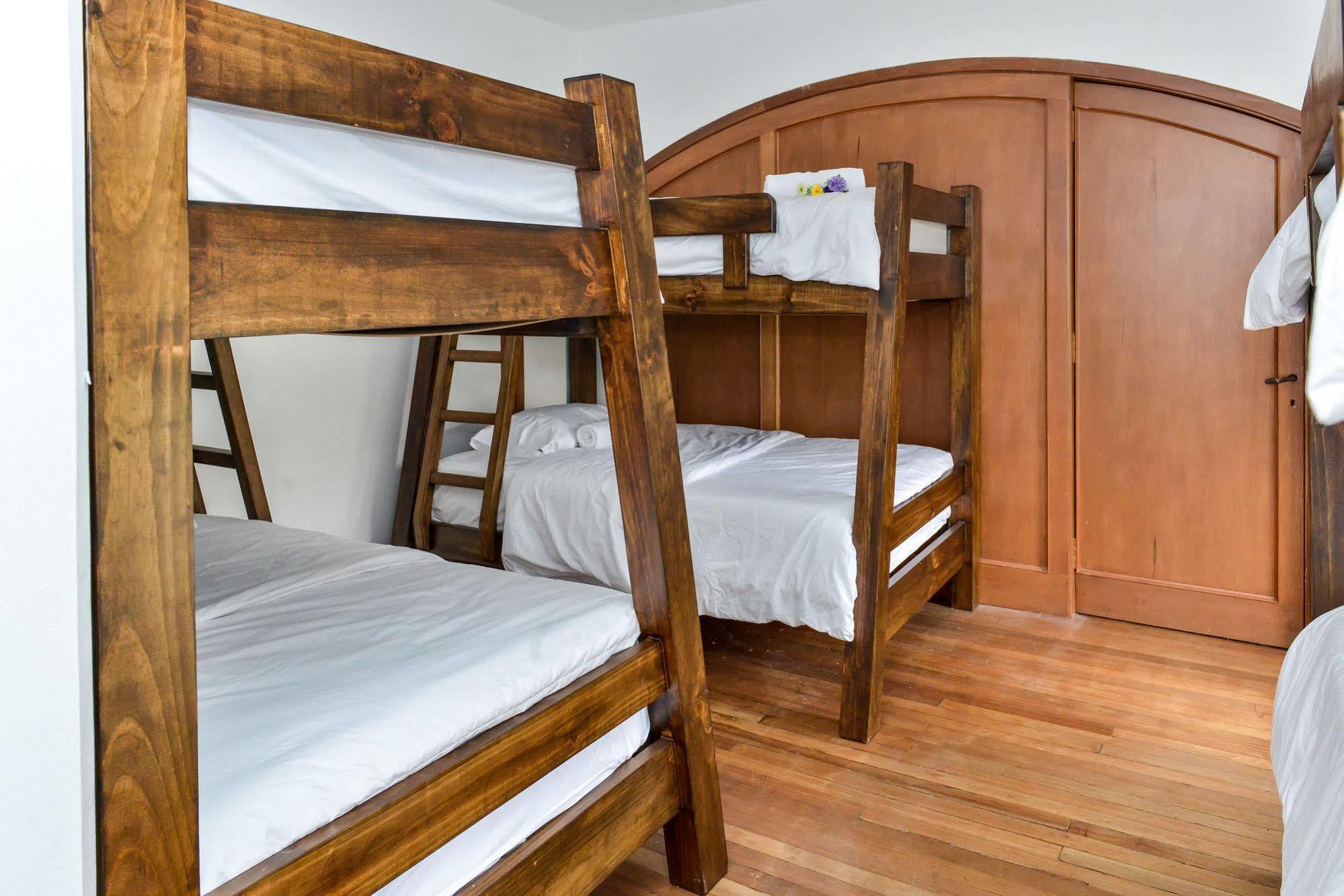 Mi Llave Hostels Bogotá Zewnętrze zdjęcie