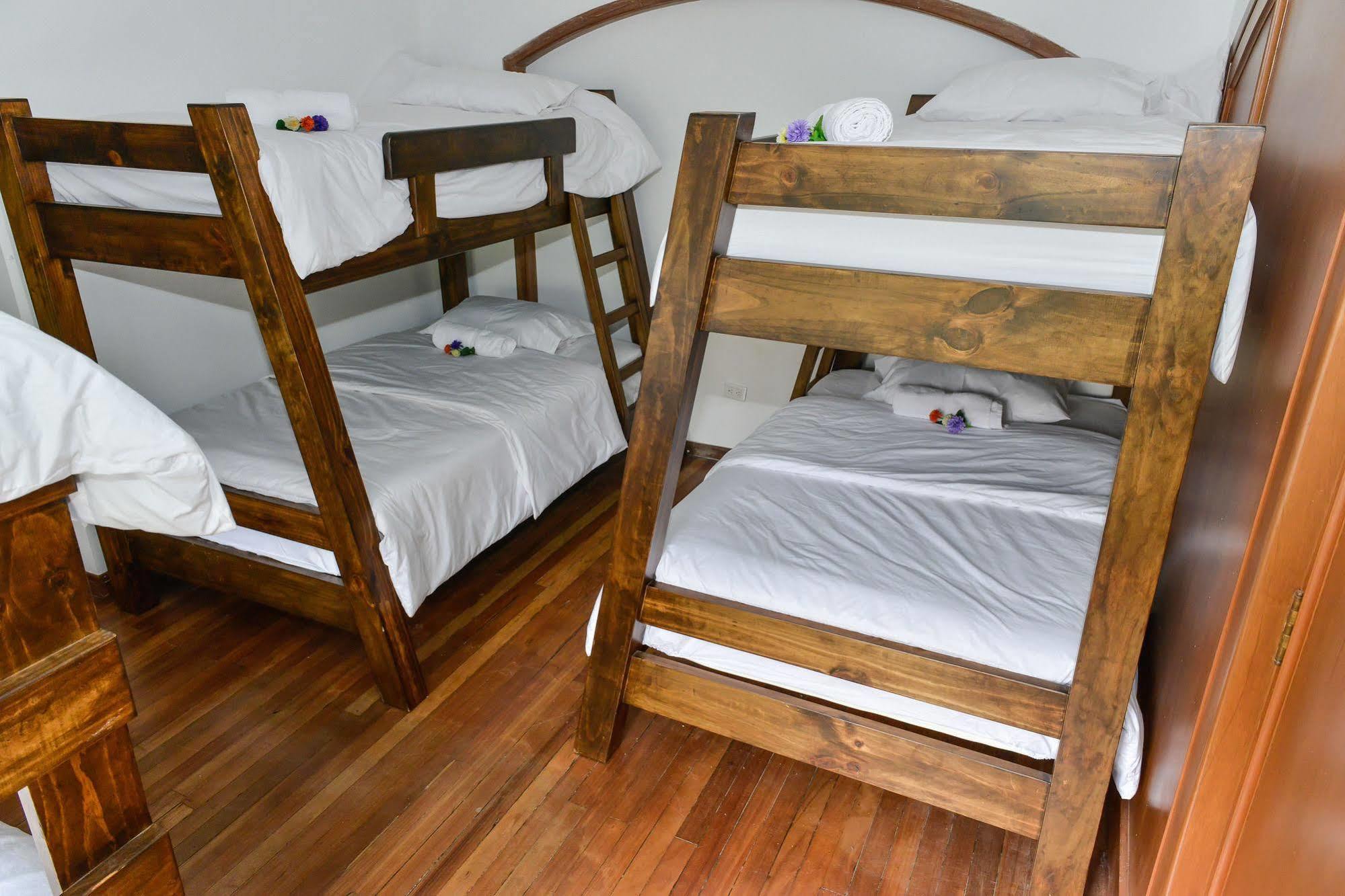 Mi Llave Hostels Bogotá Zewnętrze zdjęcie